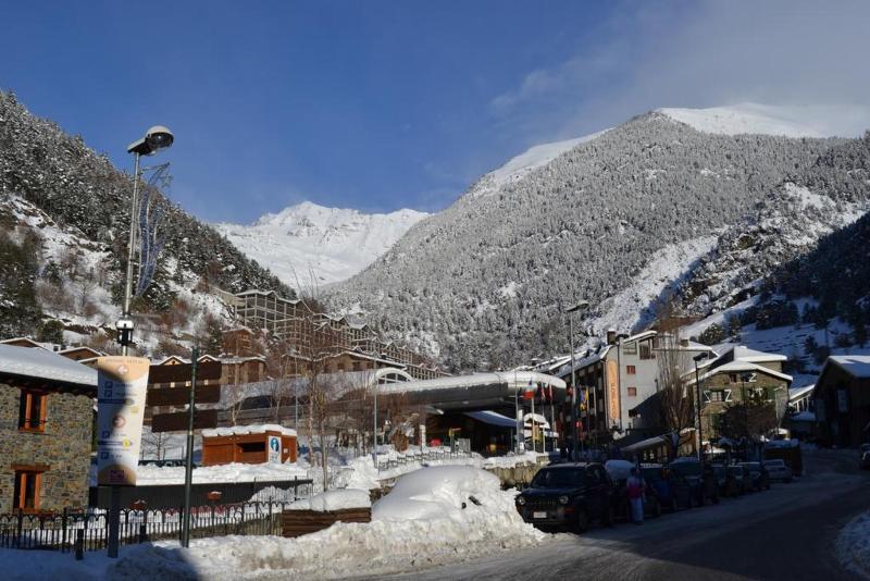 Aparthotel Poblado Arinsal Exterior photo
